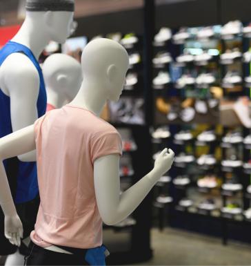 Decathlon lança conceito de loja dedicada a esportes de raquete no RJ