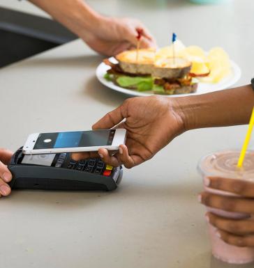Consumo na pandemia: 1 a cada 5 consumidores já usa carteiras digitais na AL