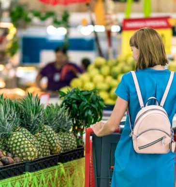 Compras de abastecimento caem, conveniência ganha destaque e e-commerce estabiliza em 2021