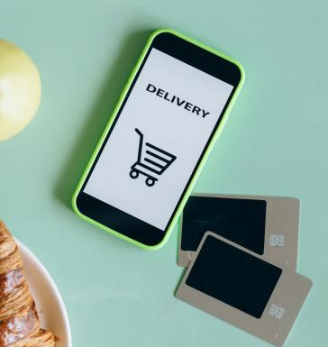 Supermercados online vendem 33% mais na última semana de 2022, diz pesquisa