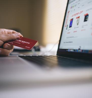 Mais da metade dos brasileiros farão as compras de final de ano online