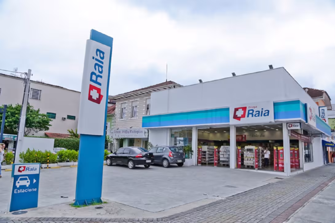 RaiaDrogasil com receita própria