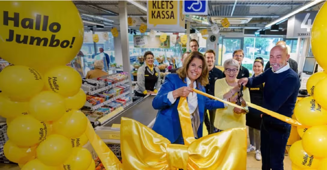 Supermercado holandês abre ‘caixa lento’ para idosos que desejam bater papo